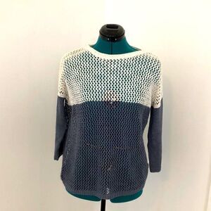 Saks Fifth Avenue Gray/ivory crocheted  Sweater Size S
